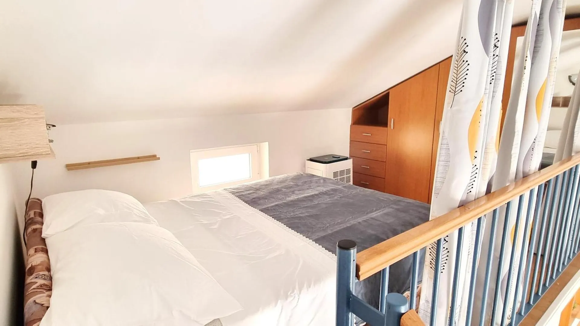 Apartments By The Sea Baska, Krk - 22895 Baska (Krk)